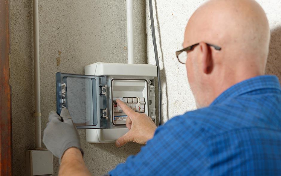 électricien dans le bâtiment Paris